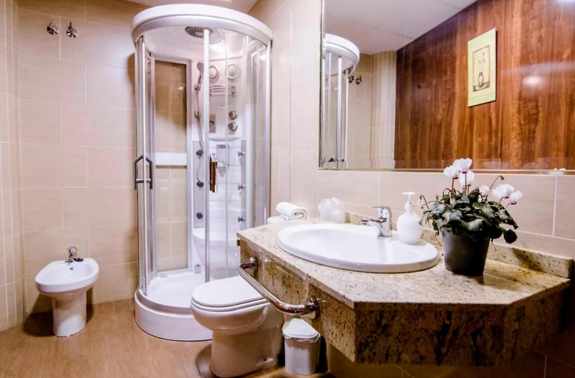 Hospedium Hotel Blu Fonseca Peligros Dış mekan fotoğraf